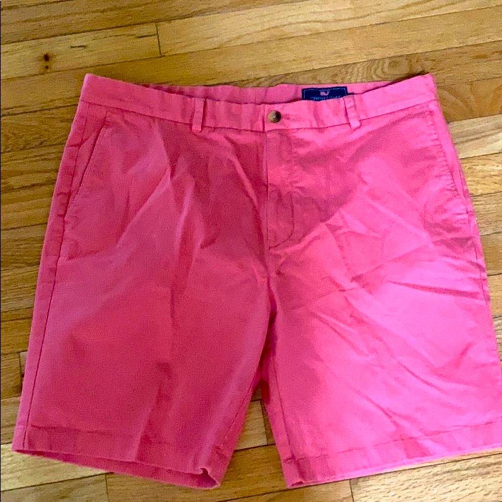 Vineyard Vines shorts
